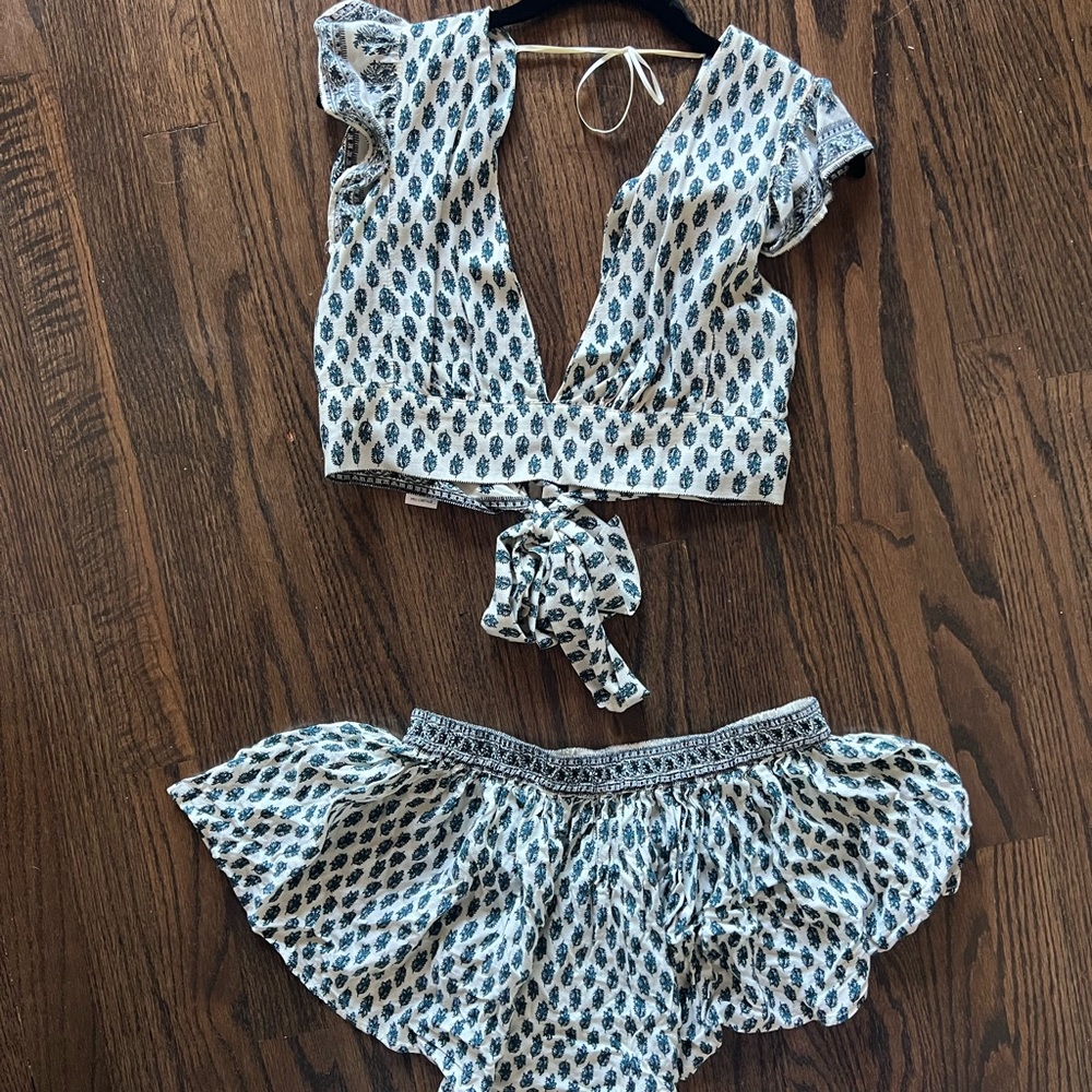 Revolve Matching Set